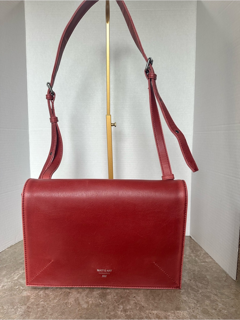 Matt & Nat Red Vegan Leather Crossbody Shoulder Bag Minimalist Flap Chic Purse